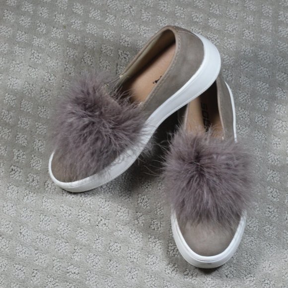 Soda Shoes - Soda Size 6 Brown Feather Pom Platform Y2K Sneakers